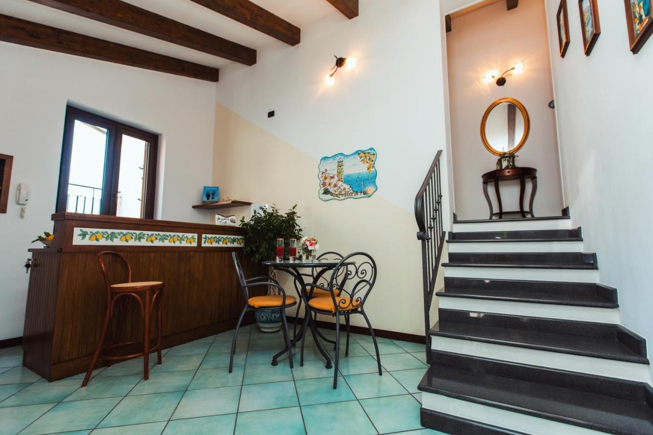 Roccia Fiorita Hotel Furore Exterior photo